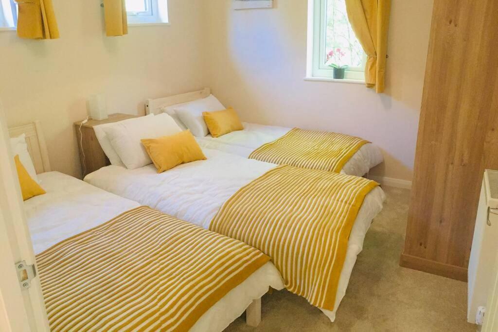 Private 1St Floor Apartment - Perfect For Port Of Dover, Eurotunnel And Short Stays Экстерьер фото